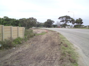 04 - Victoria Drive 315mm Watermain upgrade - Site clearing